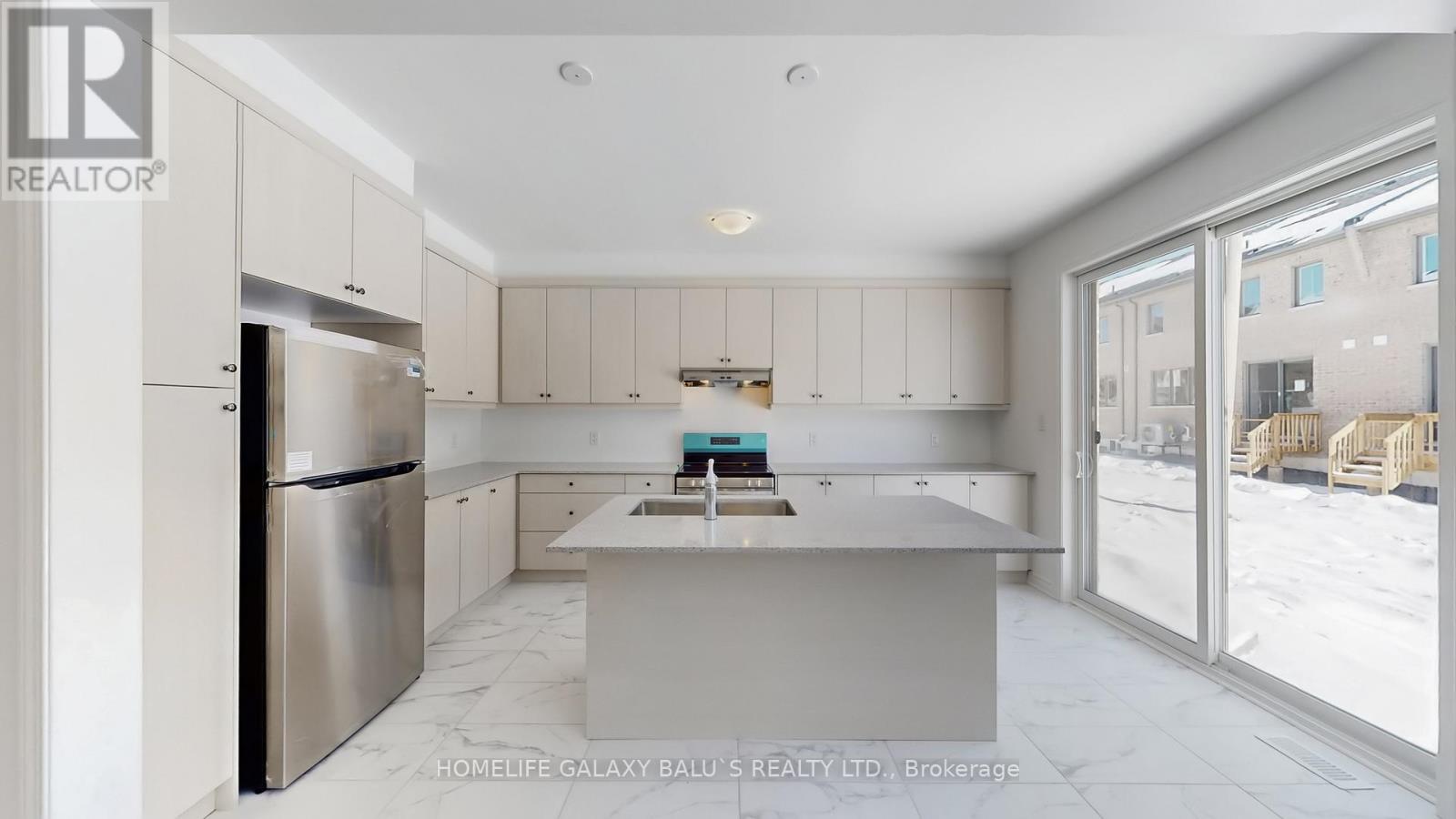 3203 Brigadier Avenue, Pickering, Ontario  L1X 0N4 - Photo 9 - E12791626