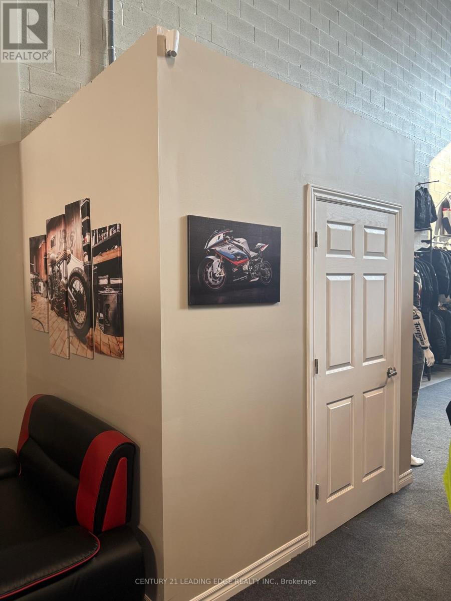 10 - 45 Eric T Smith Way, Aurora, Ontario  L4G 7C6 - Photo 9 - N12791640