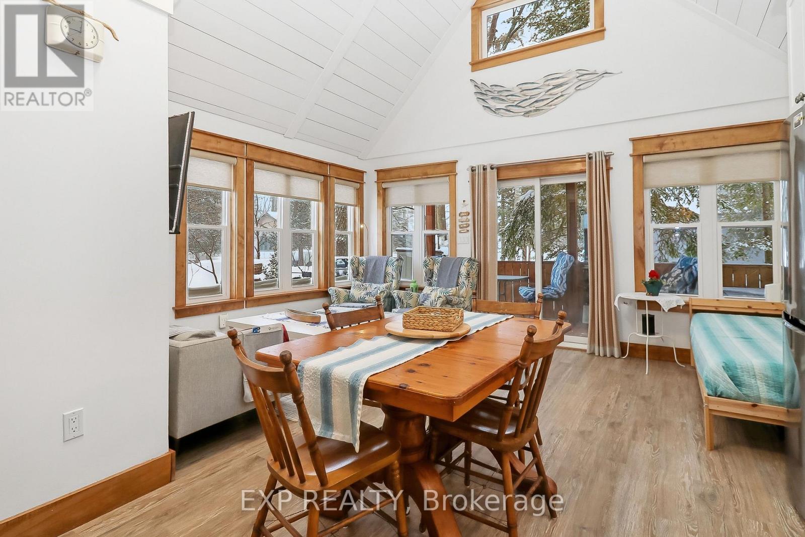 30 29th Street N, Wasaga Beach, Ontario  L9Z 2E1 - Photo 2 - S12791614