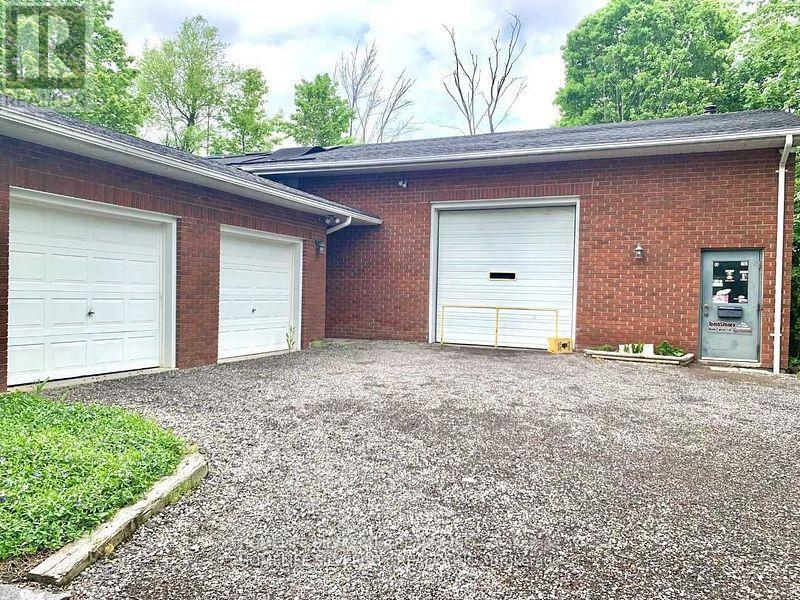 7848 Castlederg Side Road, Caledon, Ontario  L7E 0R8 - Photo 2 - W12791606