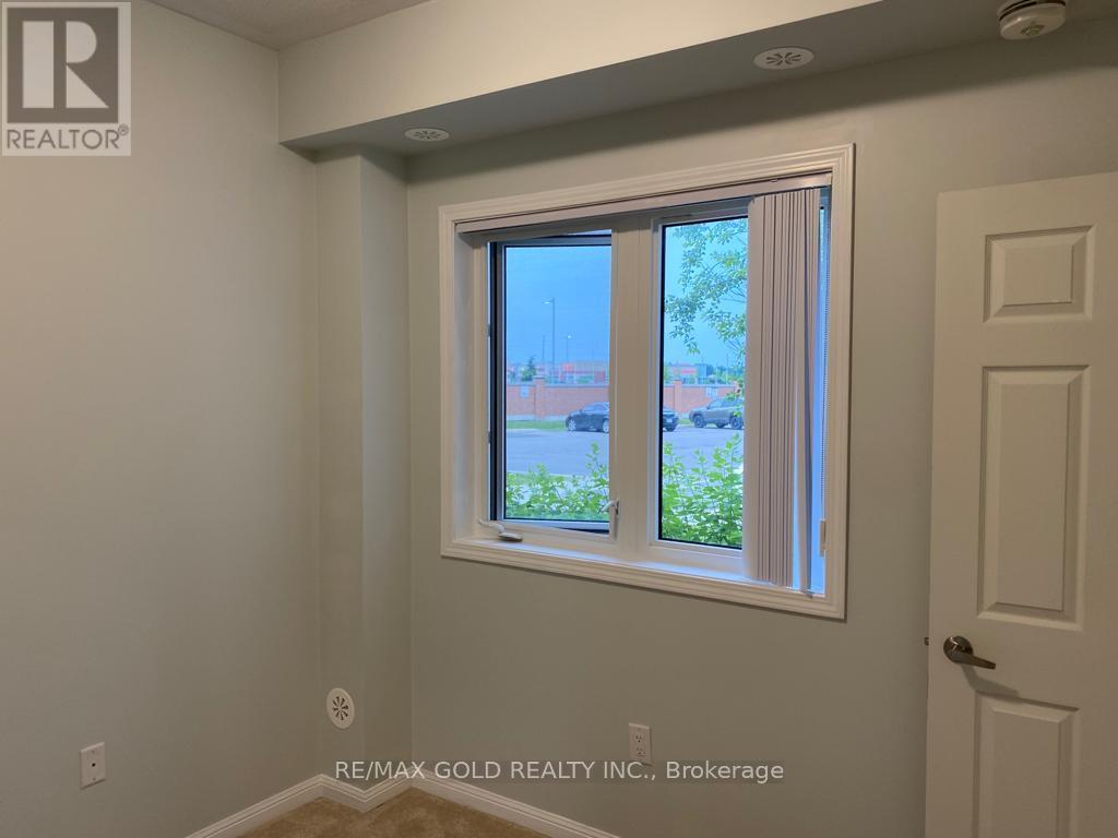 110 - 250 Sunny Meadow Boulevard, Brampton, Ontario  L6R 3Y7 - Photo 14 - W12791634