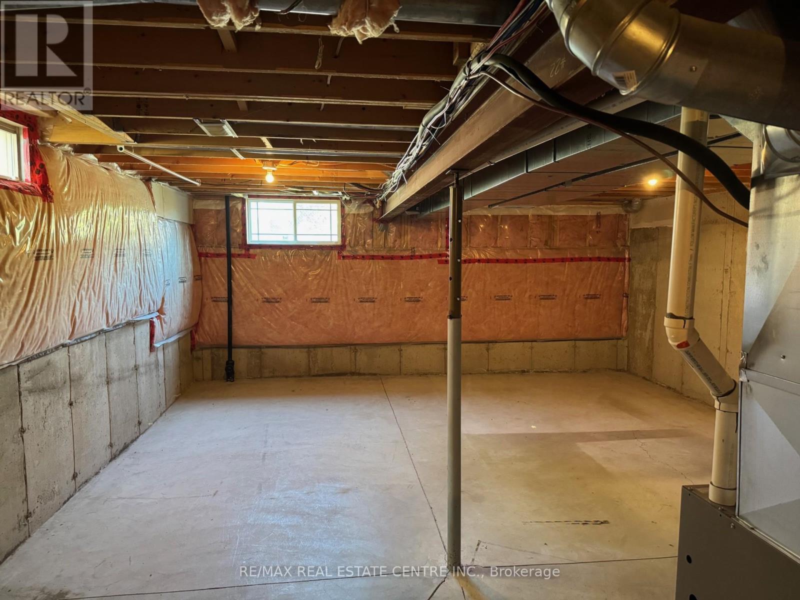 27 Hemlock Way, Grimsby, Ontario  L3M 0A7 - Photo 6 - X12791610