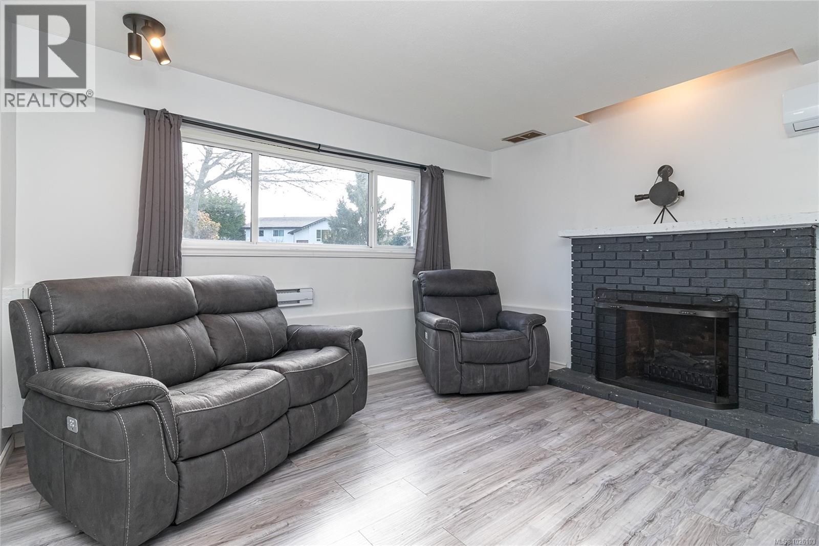 2218 Magnolia Pl, Sidney, British Columbia  V8L 4C9 - Photo 13 - 1026103