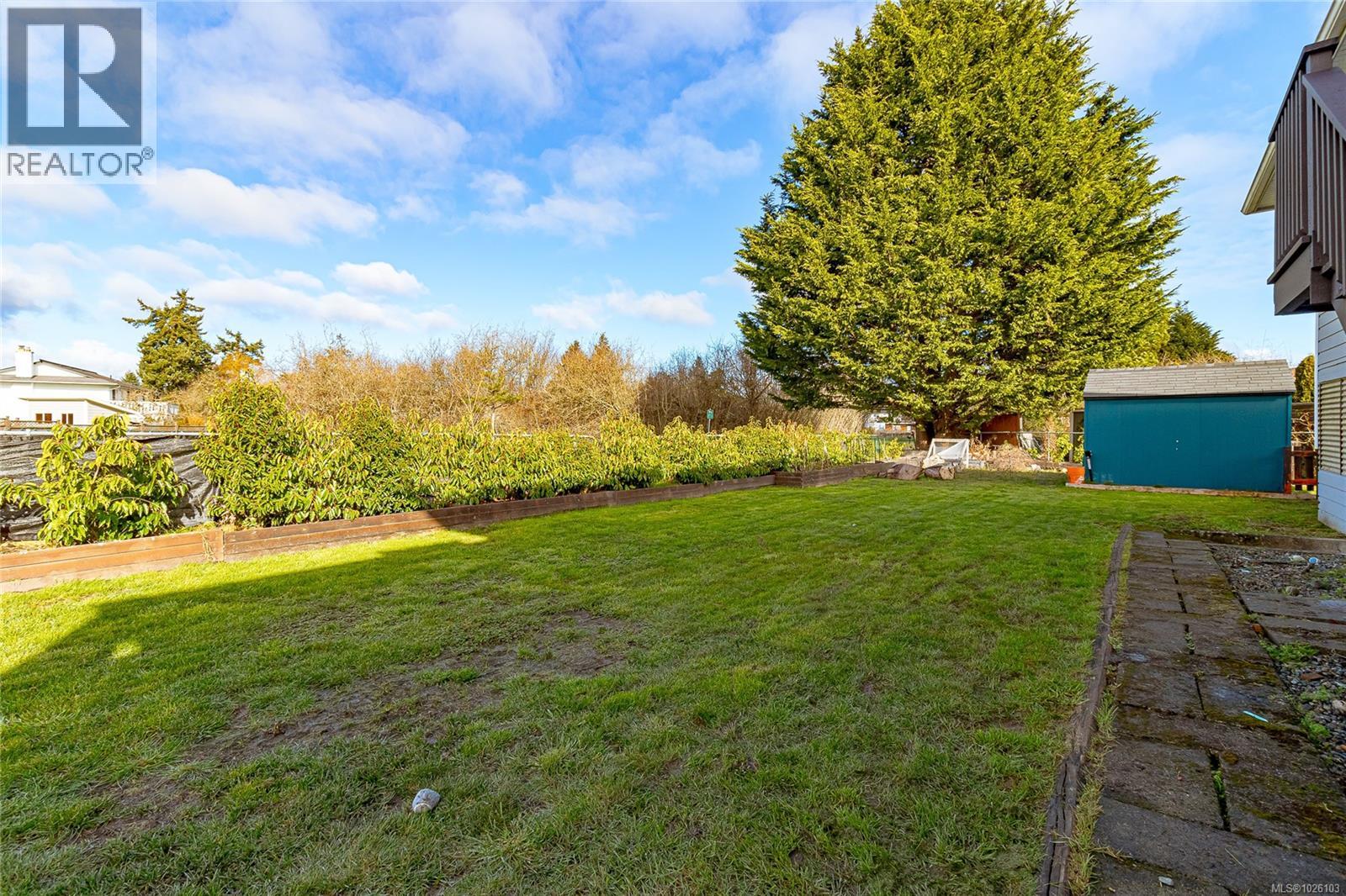 2218 Magnolia Pl, Sidney, British Columbia  V8L 4C9 - Photo 30 - 1026103