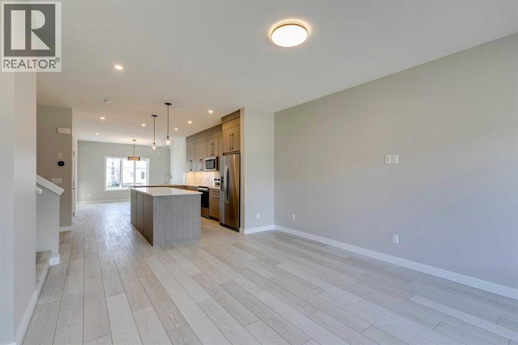 642 Rangeview Street Se, Calgary, Alberta  T3M 2K1 - Photo 2 - A2282167