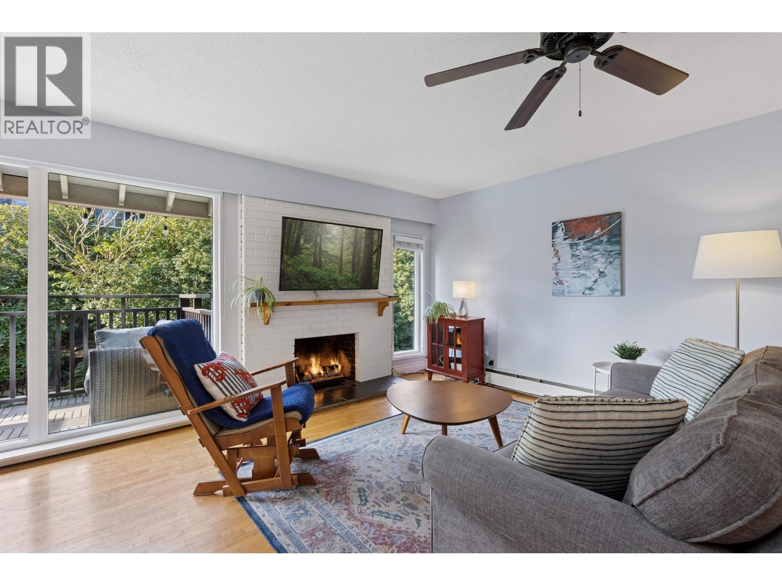 214 555 W 28th Street, North Vancouver, British Columbia  V7N 2J7 - Photo 12 - R3090117