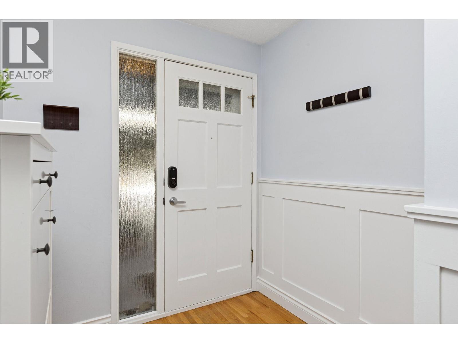 214 555 W 28th Street, North Vancouver, British Columbia  V7N 2J7 - Photo 16 - R3090117