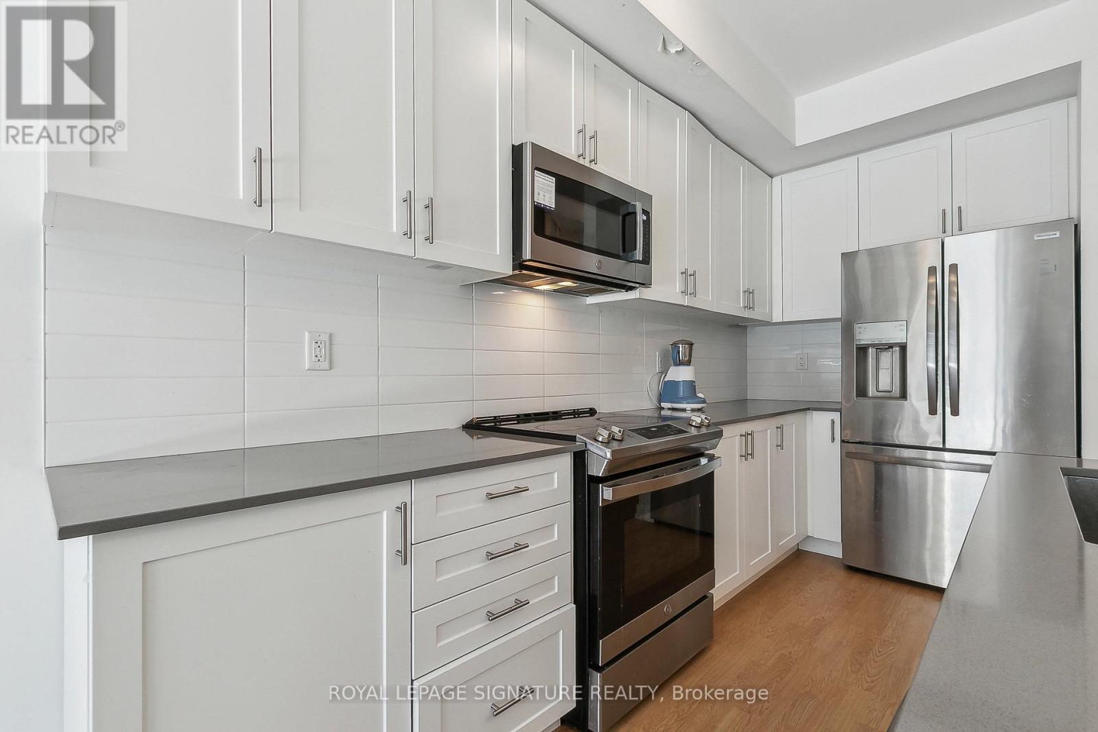 65 Akil Thomas Gardens, Toronto, Ontario  M1P 3C1 - Photo 2 - E12791670