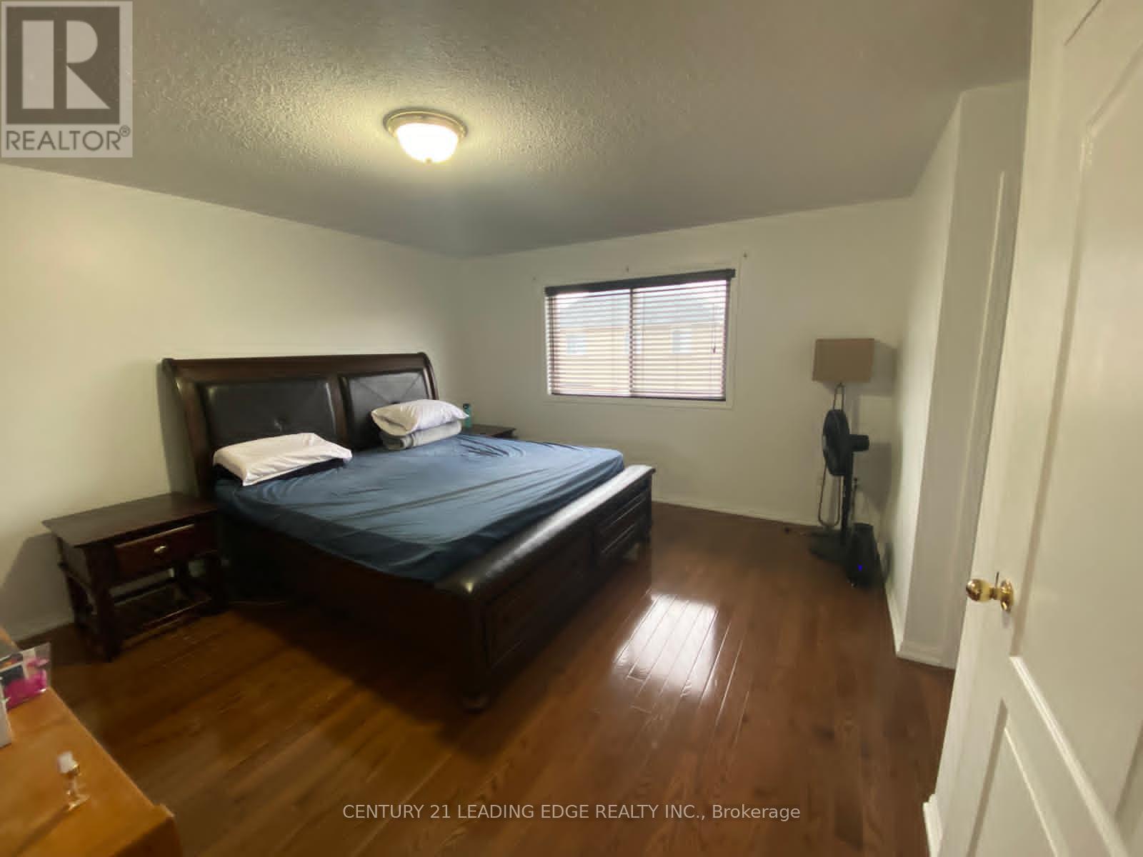 71 Jessop Drive, Brampton, Ontario  L7A 3N4 - Photo 10 - W12791658