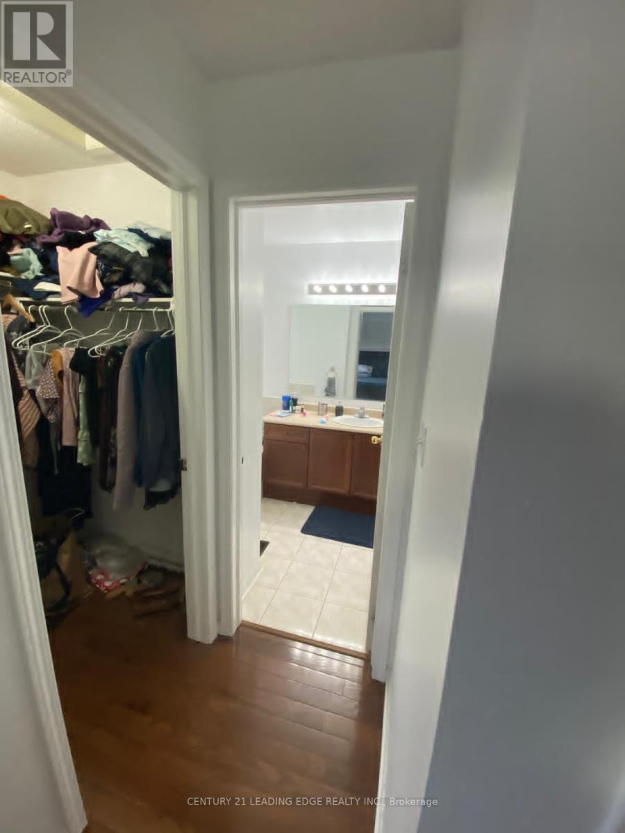 71 Jessop Drive, Brampton, Ontario  L7A 3N4 - Photo 12 - W12791658