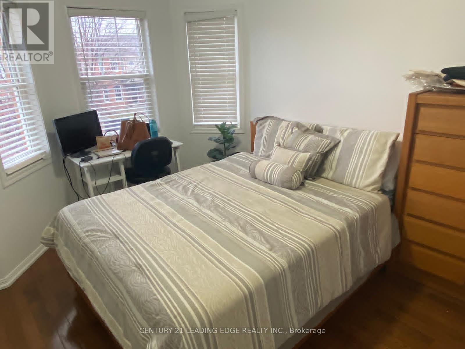 71 Jessop Drive, Brampton, Ontario  L7A 3N4 - Photo 9 - W12791658