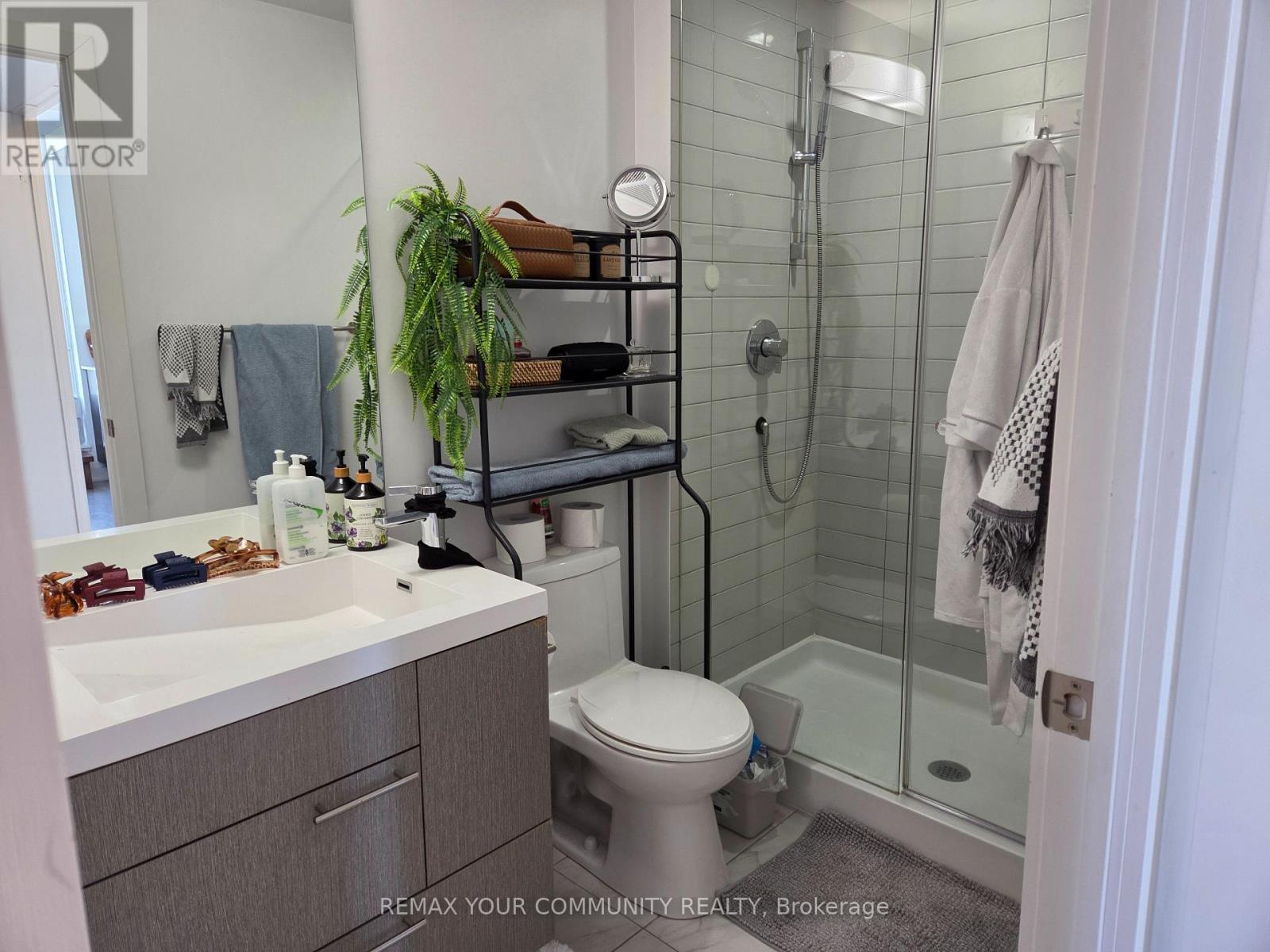 1602 - 199 Richmond Street W, Toronto, Ontario  M5V 0H4 - Photo 16 - C12775450