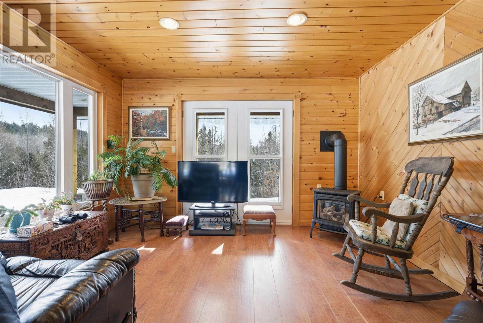 5a 546 Hwy, Parkinson Township, Ontario  P0R 1H0 - Photo 10 - SM260305