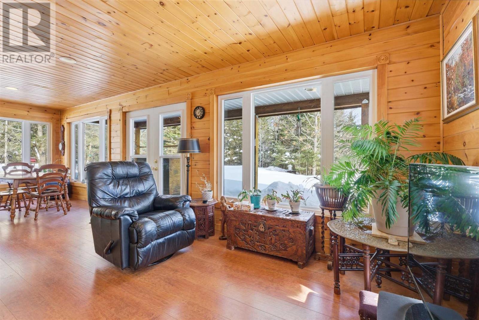 5a 546 Hwy, Parkinson Township, Ontario  P0R 1H0 - Photo 11 - SM260305