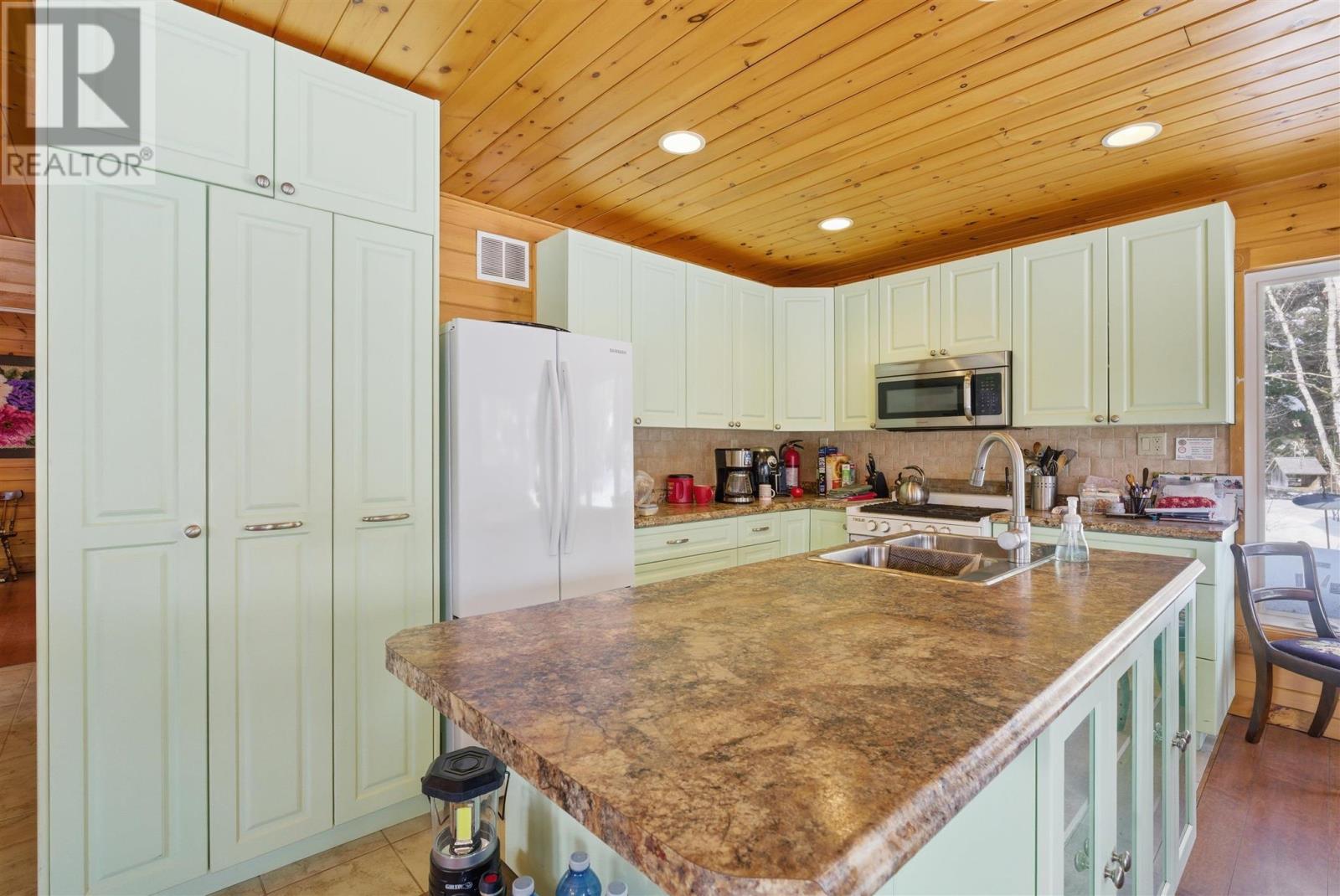 5a 546 Hwy, Parkinson Township, Ontario  P0R 1H0 - Photo 2 - SM260305