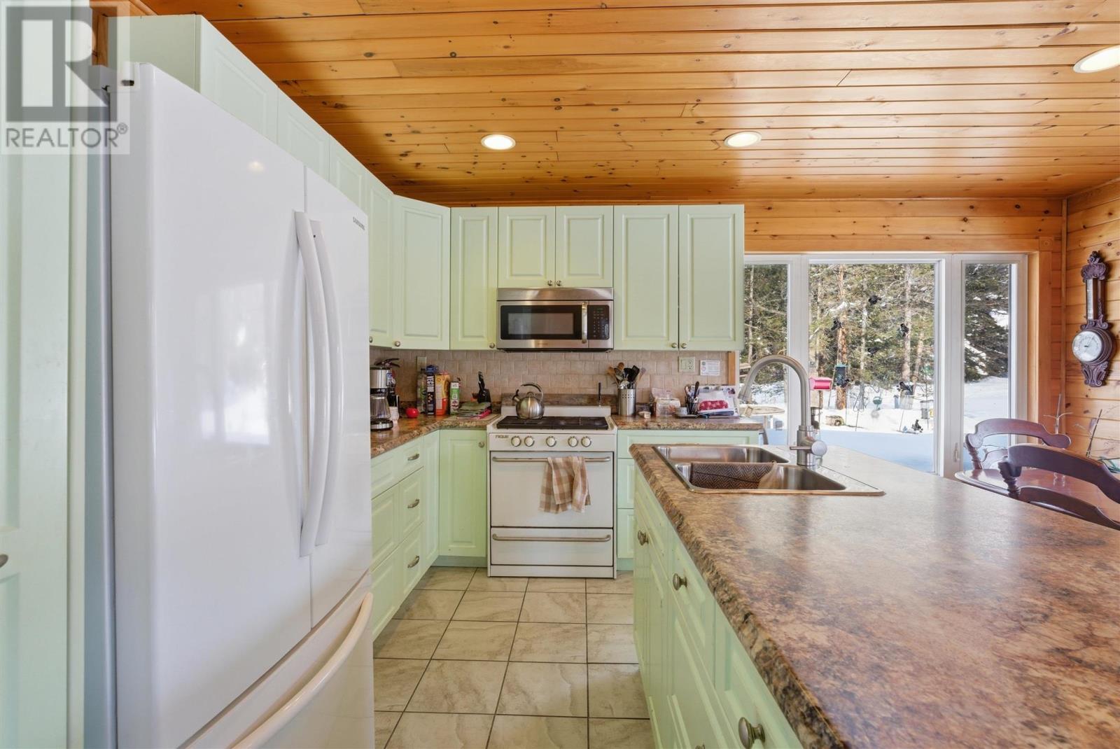 5a 546 Hwy, Parkinson Township, Ontario  P0R 1H0 - Photo 3 - SM260305