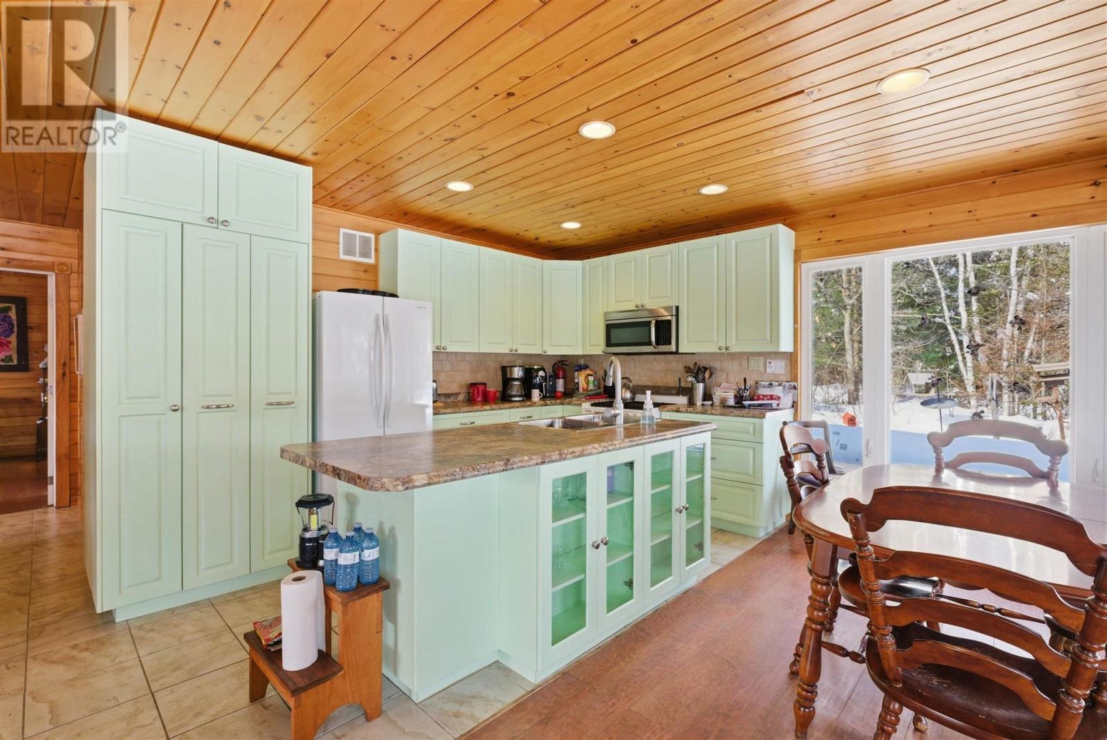 5a 546 Hwy, Parkinson Township, Ontario  P0R 1H0 - Photo 8 - SM260305