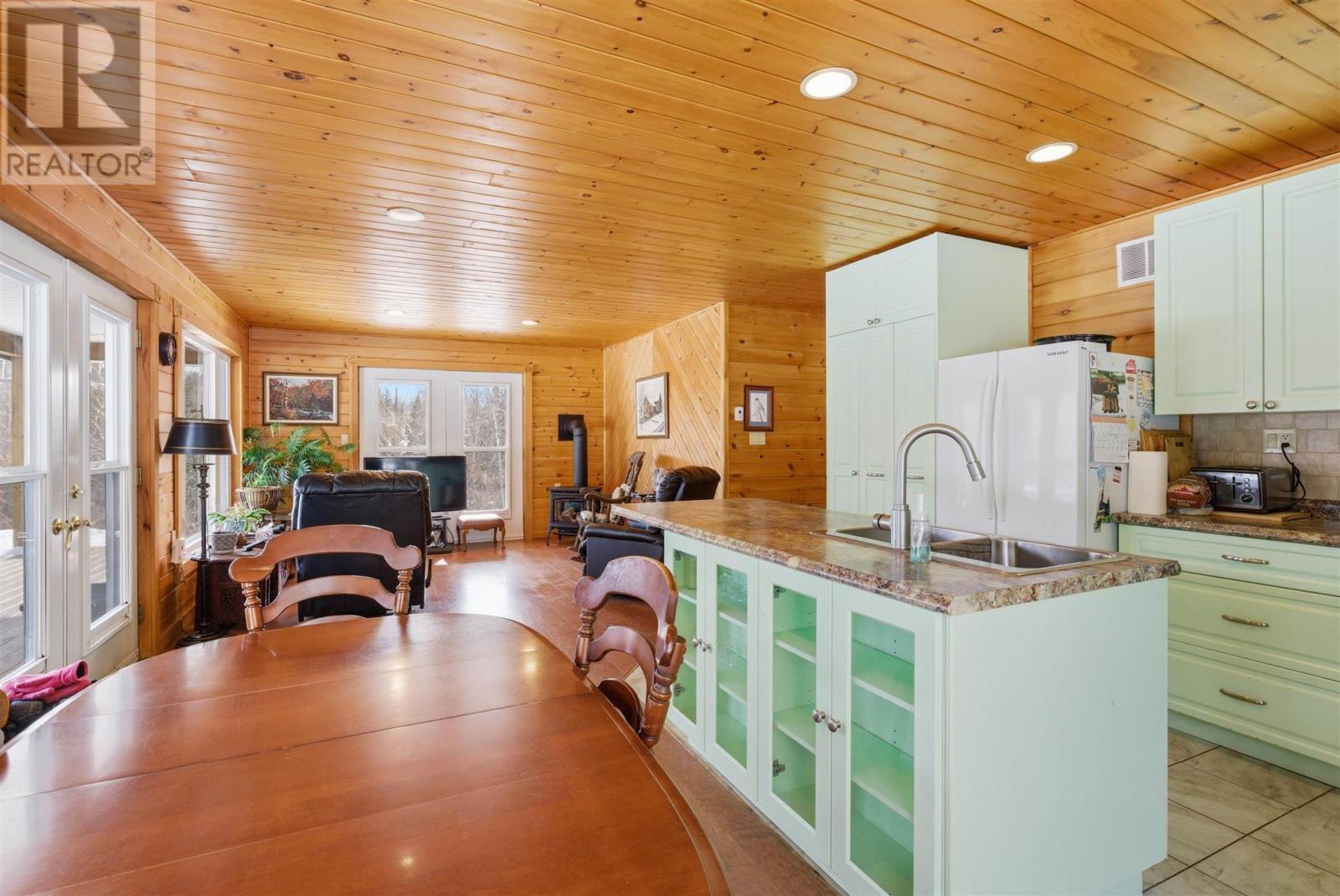 5a 546 Hwy, Parkinson Township, Ontario  P0R 1H0 - Photo 9 - SM260305