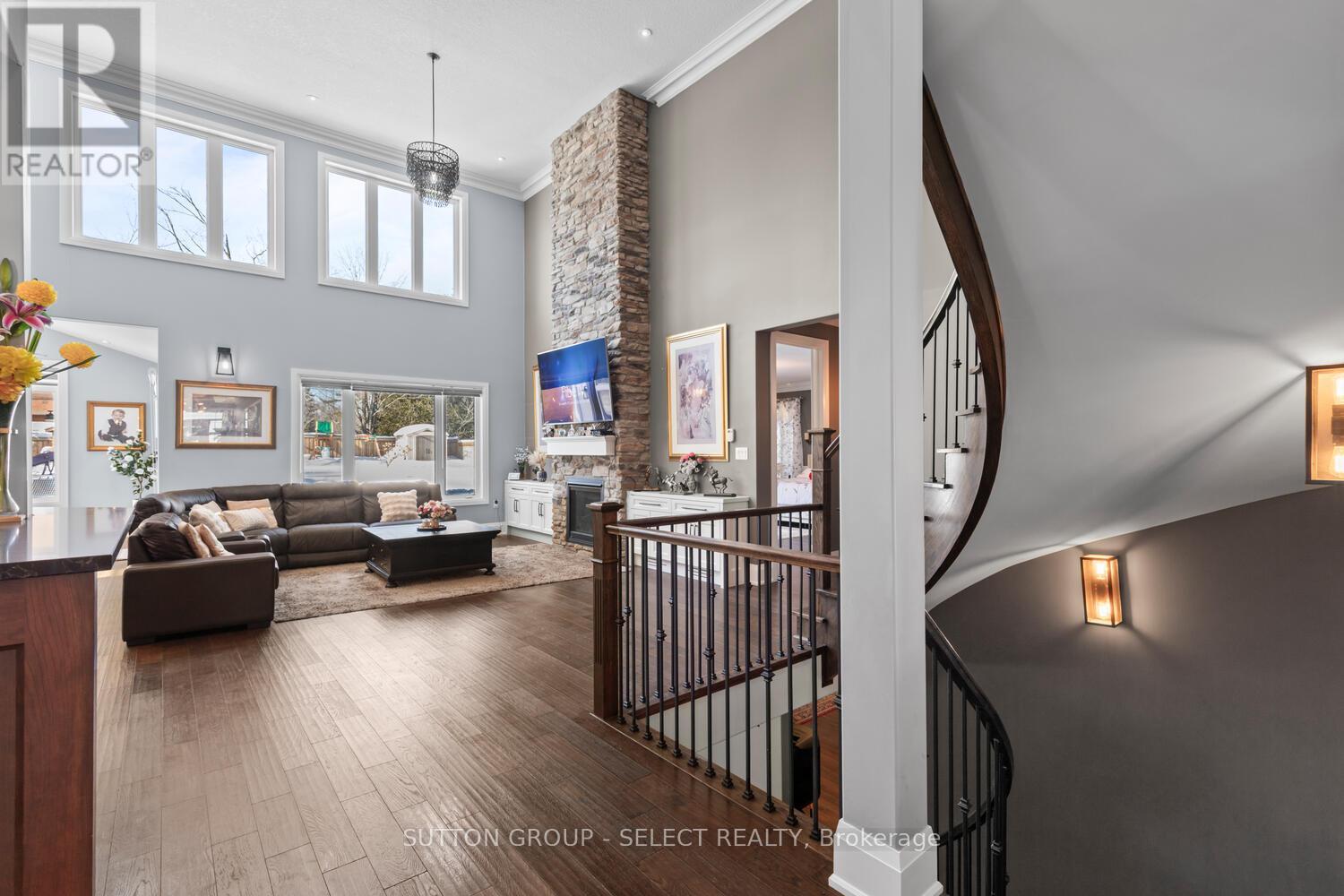 276 Sunnybrae Avenue, Innisfil, Ontario  L9S 1J1 - Photo 4 - N12791674