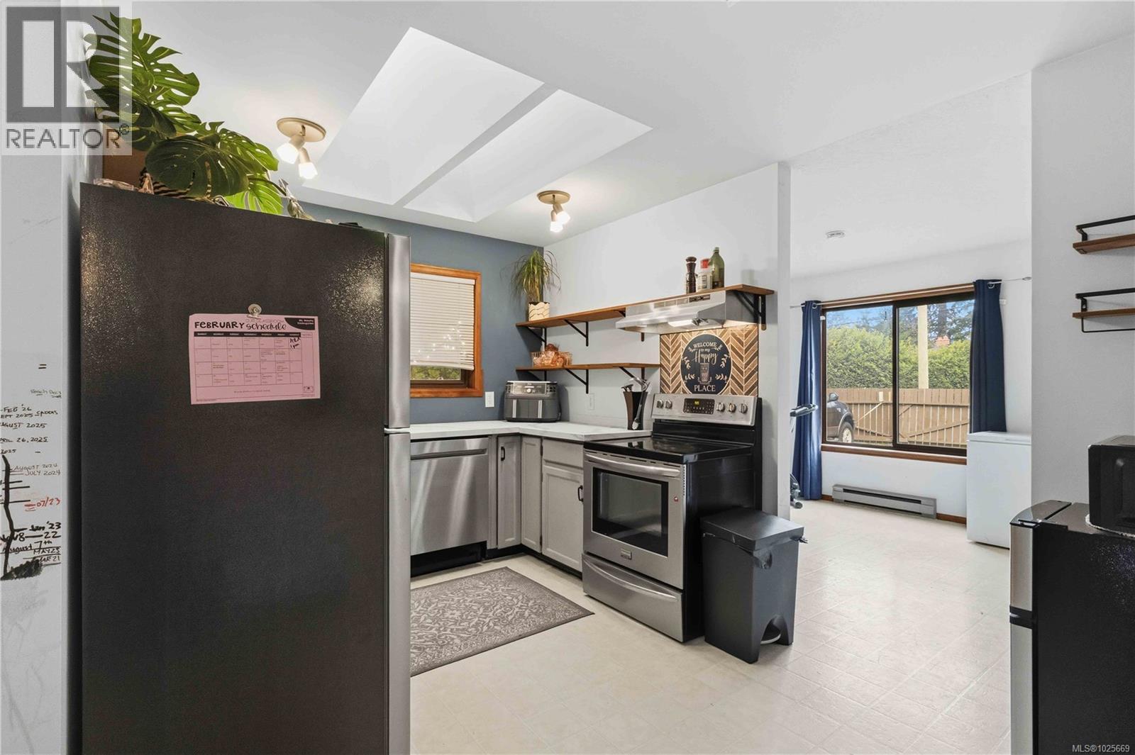 2629 Sooke Rd, Langford, British Columbia  V9B 1Y3 - Photo 12 - 1025669