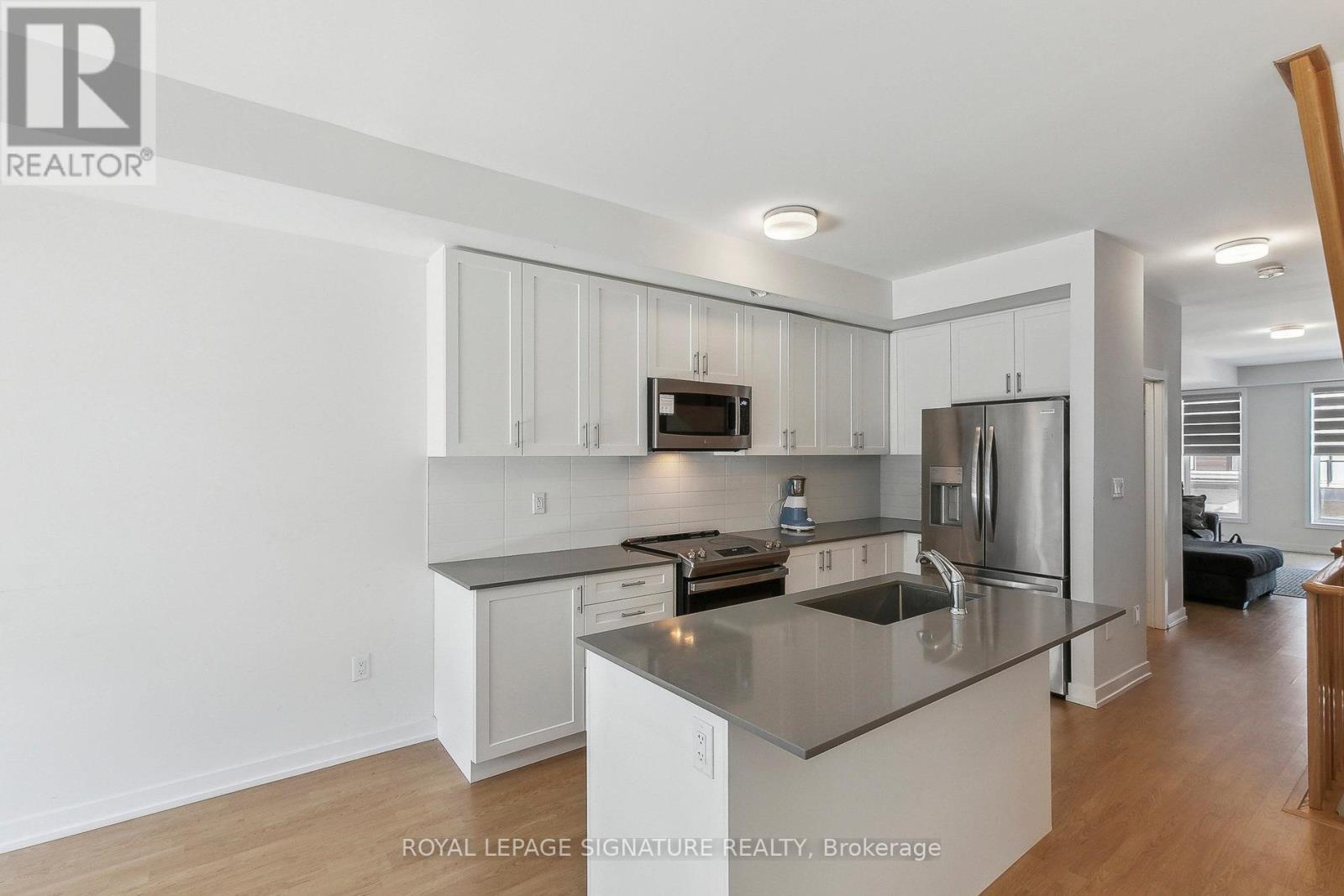 65 Akil Thomas Gardens, Toronto, Ontario  M1P 3C1 - Photo 14 - E12791696