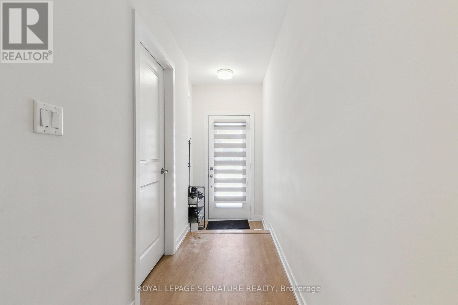 65 Akil Thomas Gardens, Toronto, Ontario  M1P 3C1 - Photo 3 - E12791696