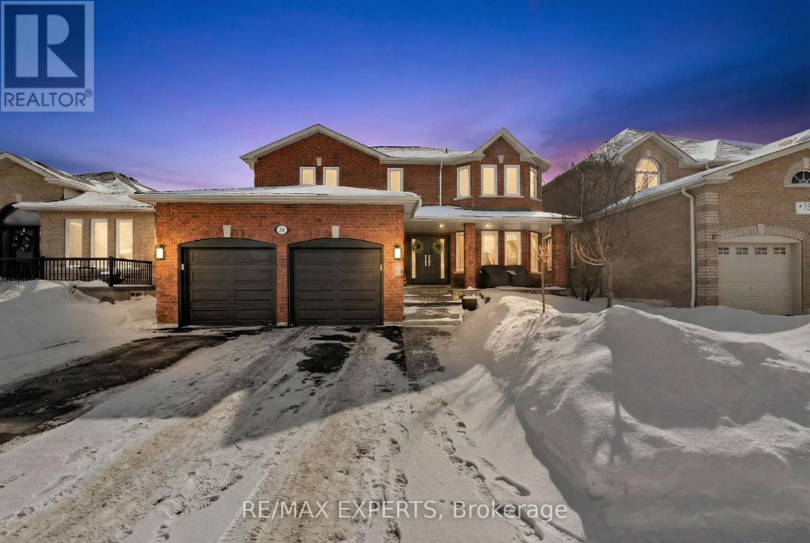 30 TAYLOR COURT, Bradford West Gwillimbury, Ontario