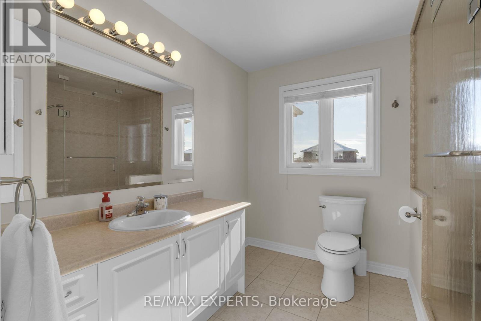 30 Taylor Court, Bradford West Gwillimbury, Ontario  L3Z 3J1 - Photo 24 - N12791678