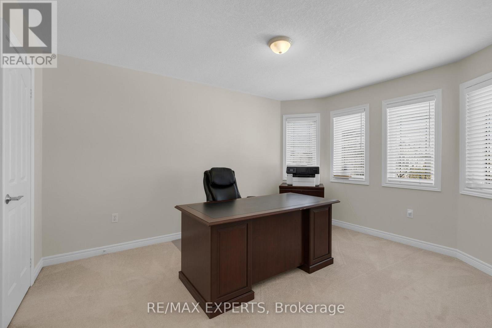 30 Taylor Court, Bradford West Gwillimbury, Ontario  L3Z 3J1 - Photo 31 - N12791678