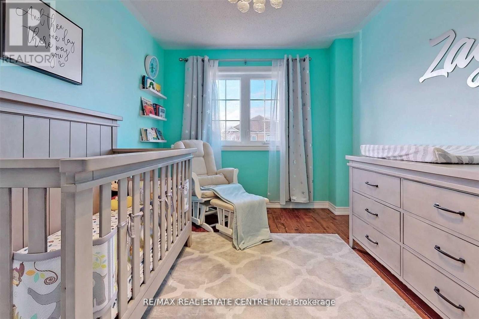 3876 Manatee Way, Mississauga, Ontario  L5M 6P7 - Photo 12 - W12791688