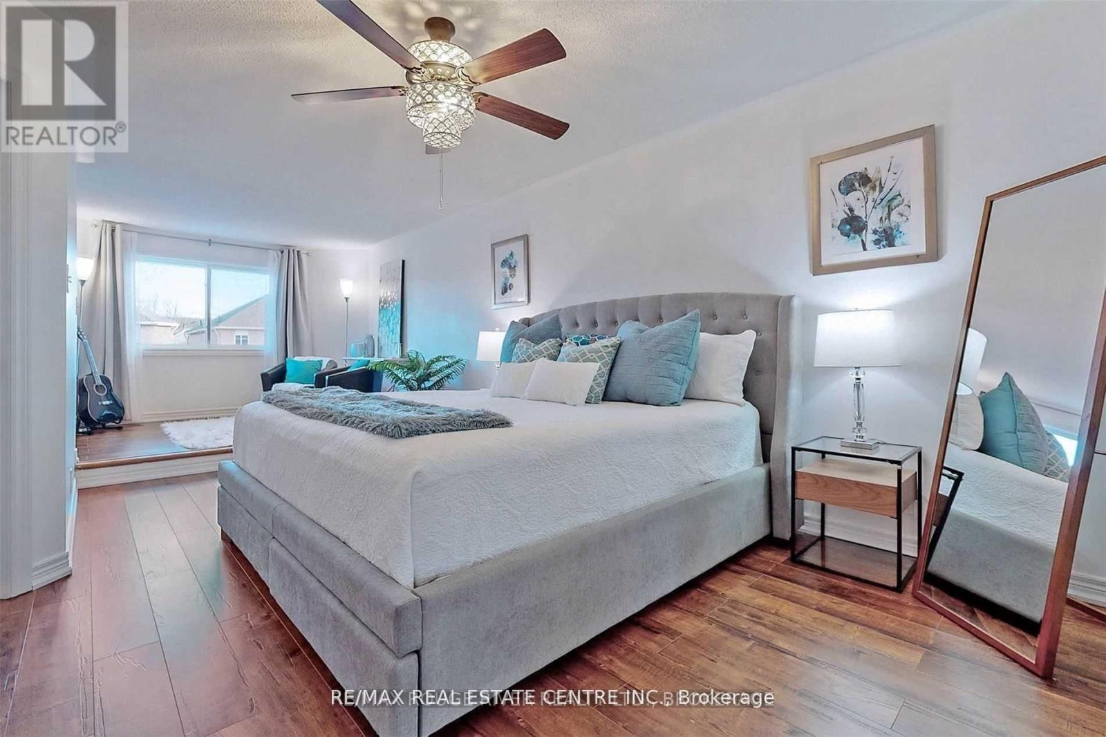 3876 Manatee Way, Mississauga, Ontario  L5M 6P7 - Photo 14 - W12791688