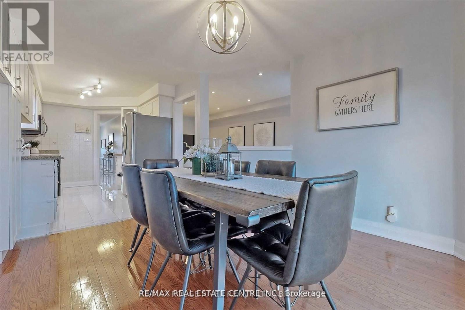 3876 Manatee Way, Mississauga, Ontario  L5M 6P7 - Photo 21 - W12791688