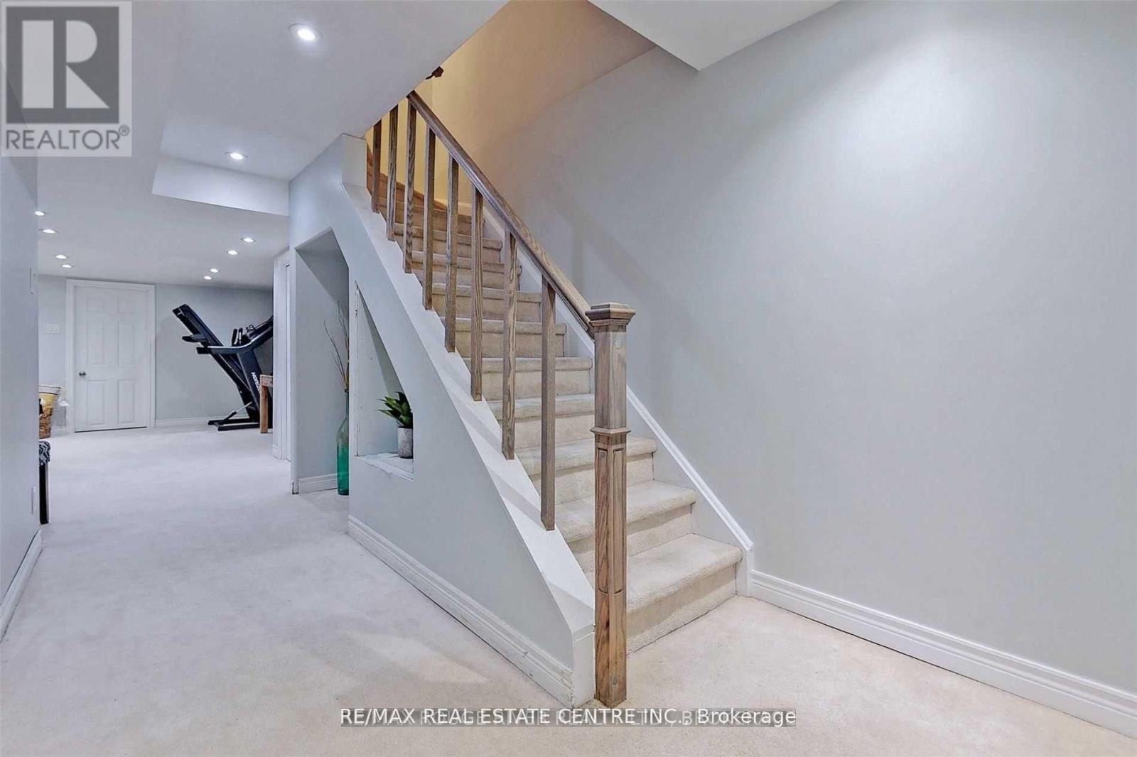 3876 Manatee Way, Mississauga, Ontario  L5M 6P7 - Photo 22 - W12791688