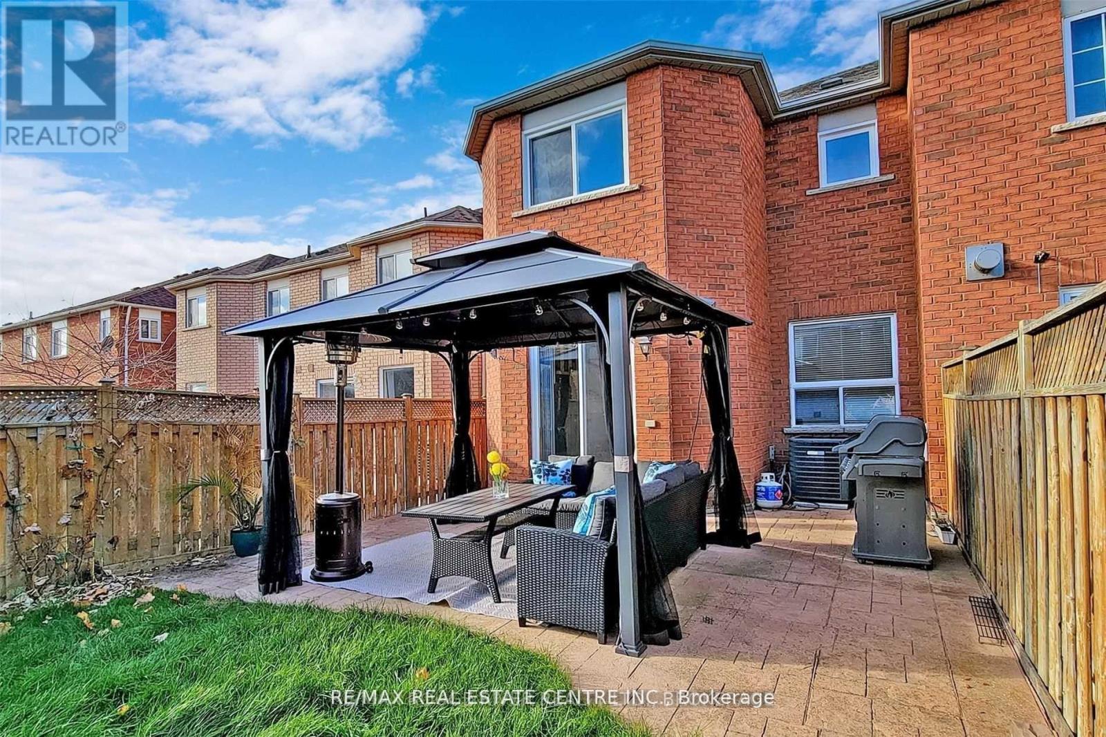 3876 Manatee Way, Mississauga, Ontario  L5M 6P7 - Photo 27 - W12791688