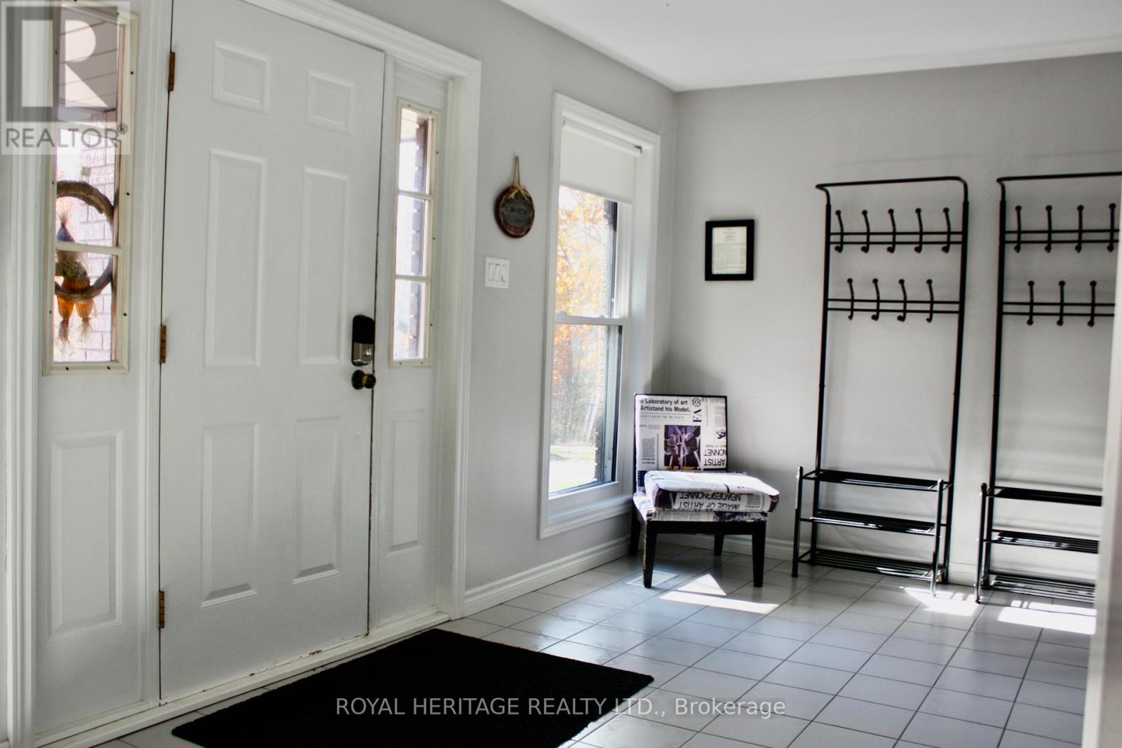 2331 Lakeside Road, Douro-Dummer, Ontario  K0L 2H0 - Photo 13 - X12791706