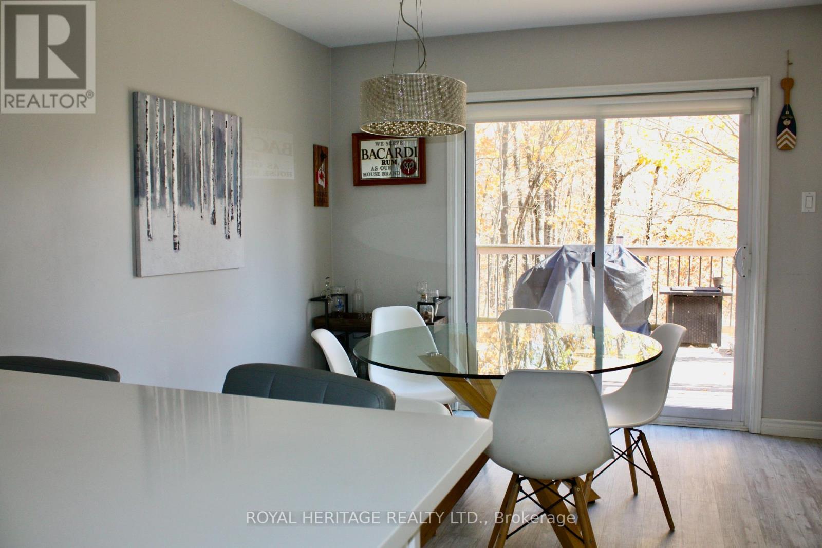 2331 Lakeside Road, Douro-Dummer, Ontario  K0L 2H0 - Photo 7 - X12791706