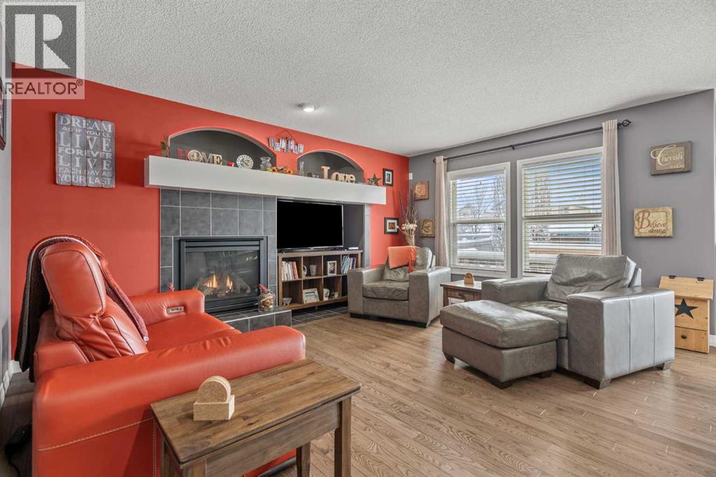 715 Copperpond Circle Se, Calgary, Alberta  T2Z 0R5 - Photo 5 - A2270187