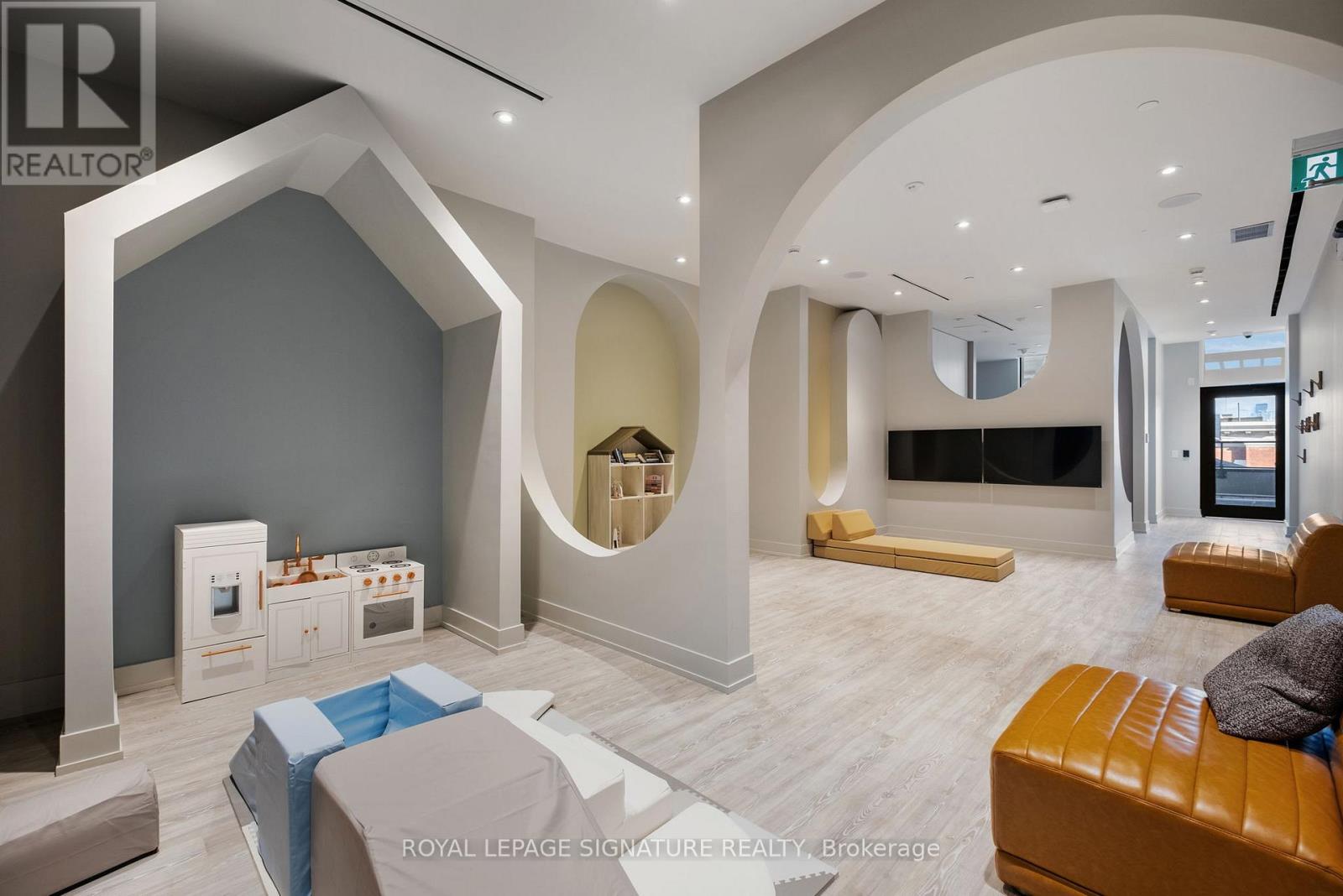 Lp17 - 270 Dufferin Street, Toronto, Ontario  M6K 0H8 - Photo 34 - W12791588