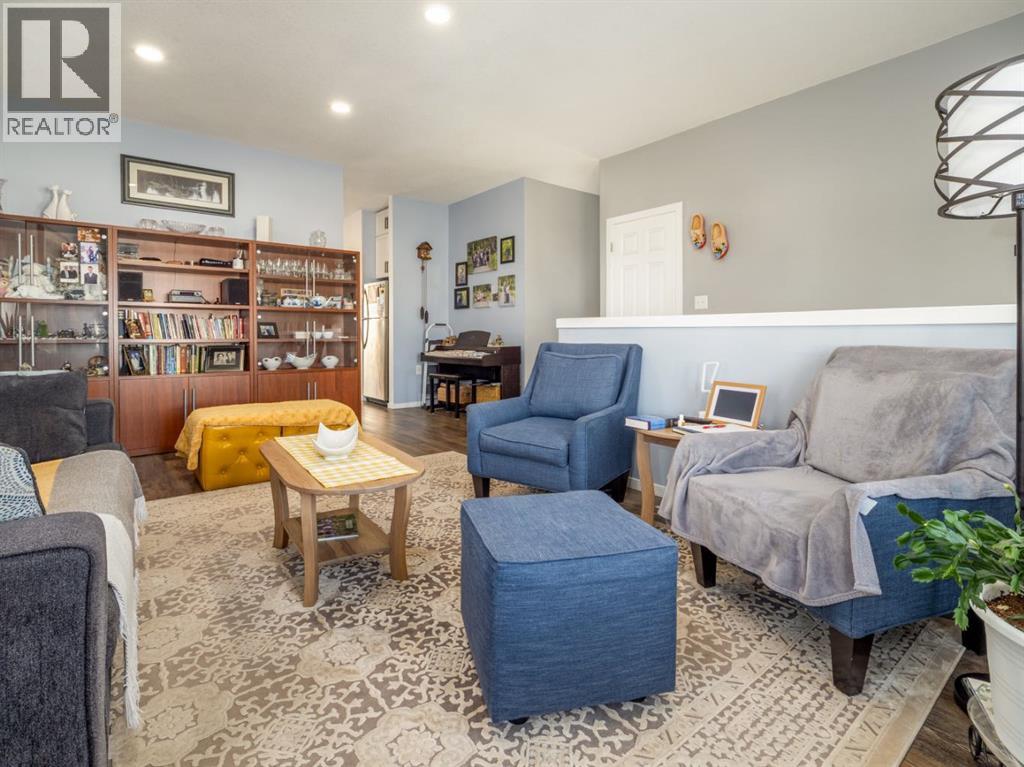 306 11b Street, Nobleford, Alberta  T0L 1S0 - Photo 6 - A2285856