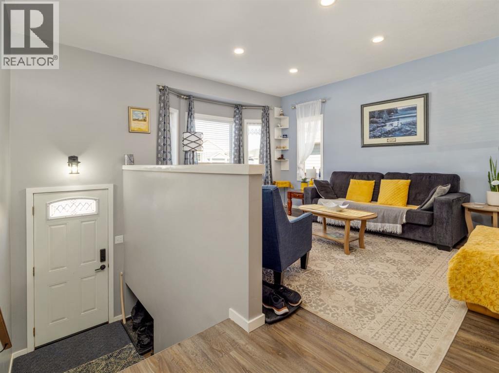 306 11b Street, Nobleford, Alberta  T0L 1S0 - Photo 4 - A2285856