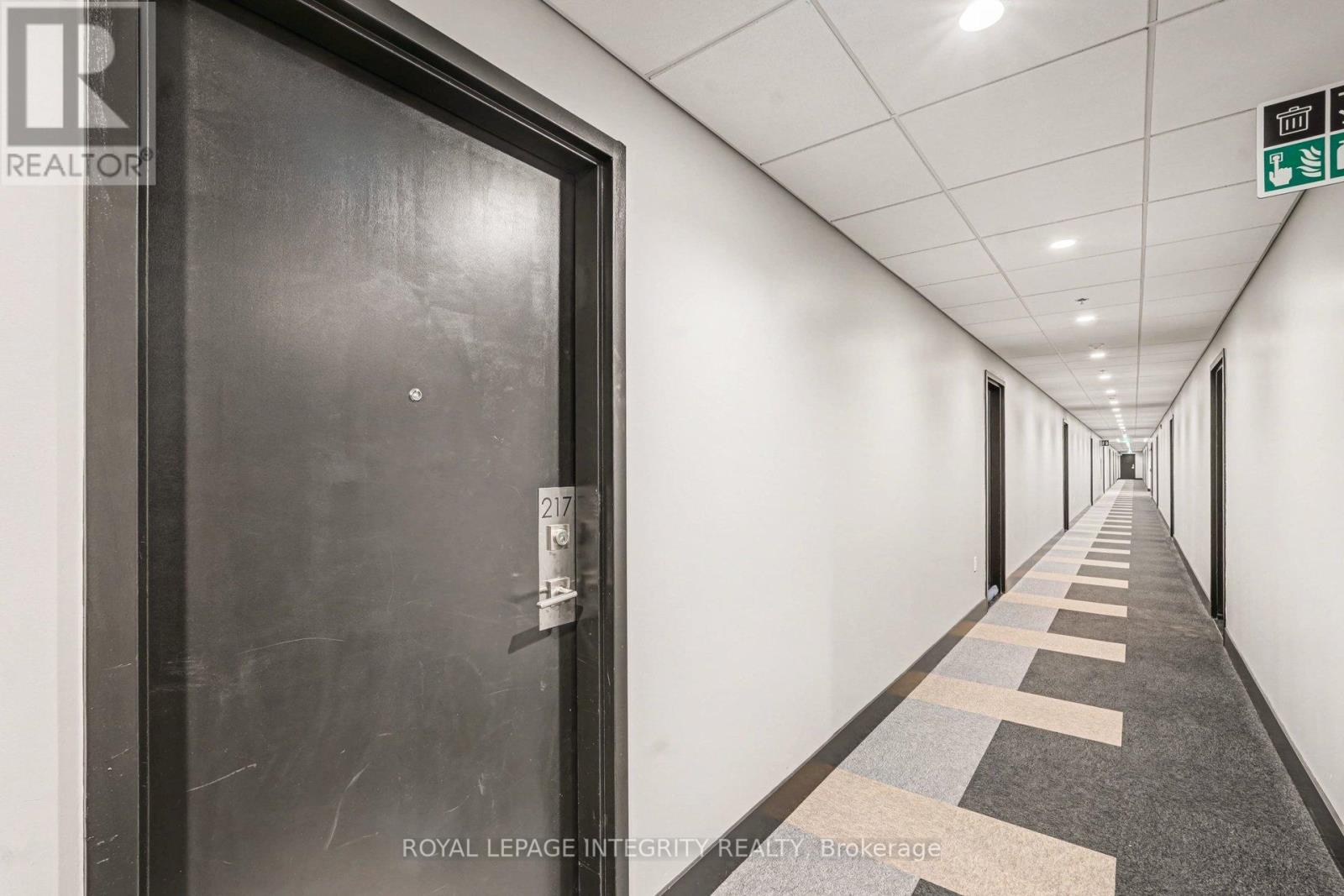 217 - 1350 Hemlock Road, Ottawa, Ontario  K1K 5C2 - Photo 4 - X12791716