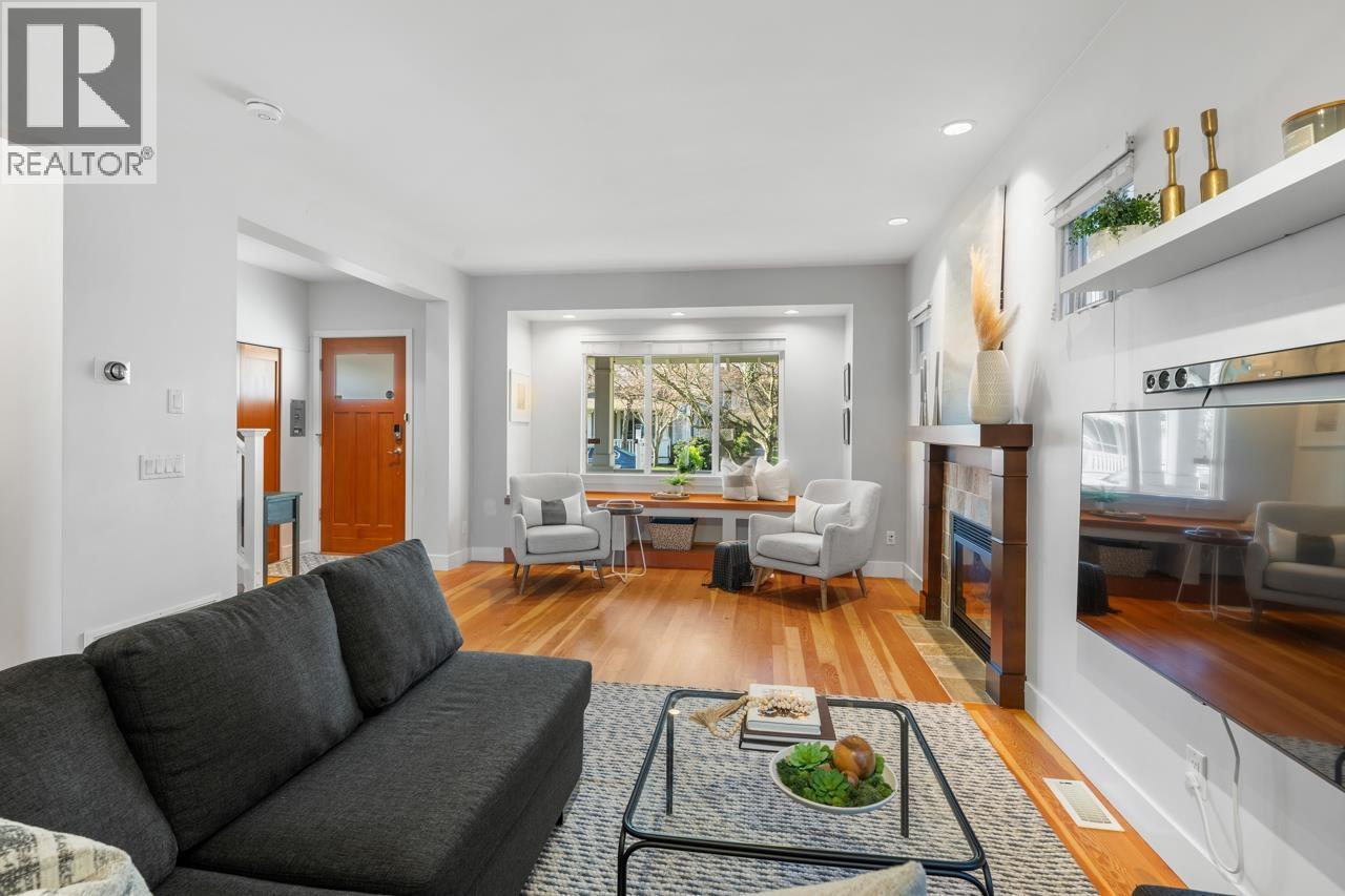 245 Holly Avenue, New Westminster, British Columbia  V3M 0B3 - Photo 22 - R3090127