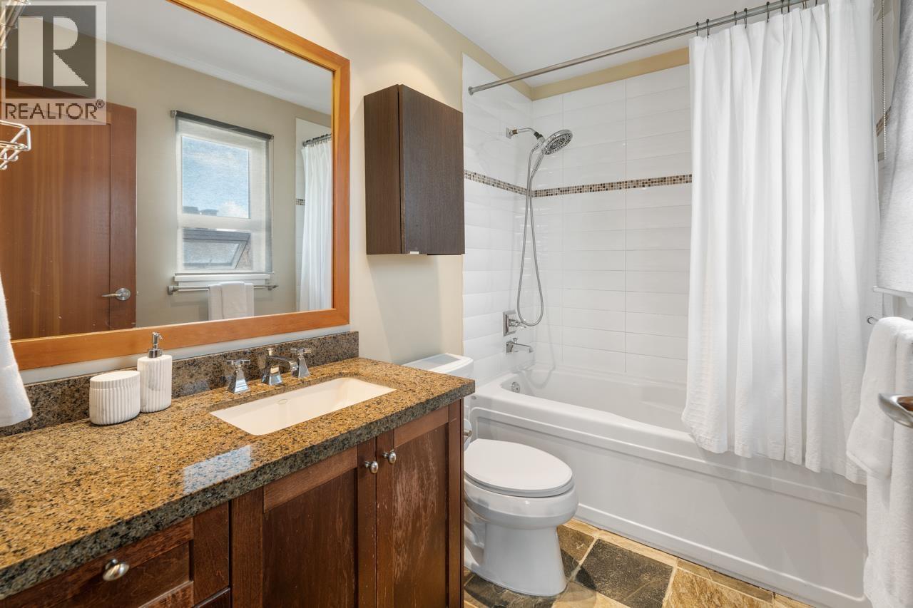 245 Holly Avenue, New Westminster, British Columbia  V3M 0B3 - Photo 28 - R3090127