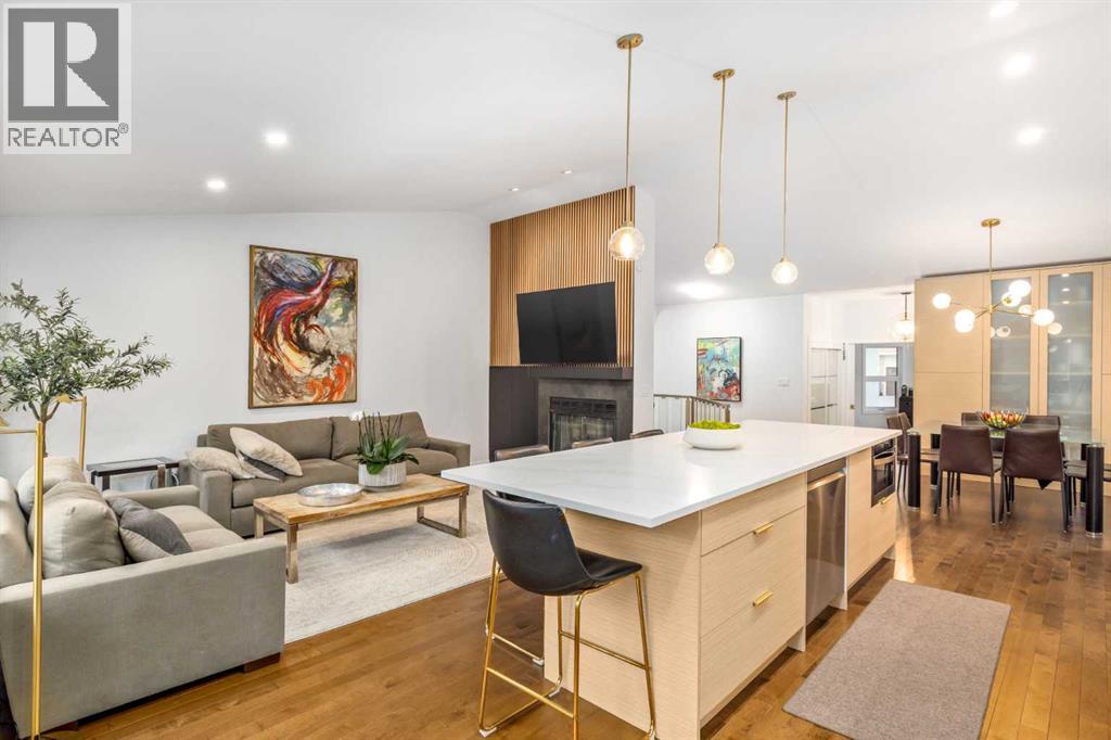 1414 Shawnee Drive, Calgary, Alberta  T2Y 2V1 - Photo 10 - A2284108