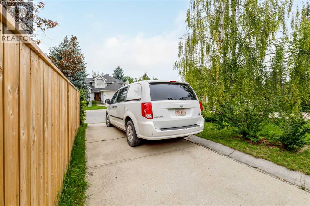 1414 Shawnee Drive, Calgary, Alberta  T2Y 2V1 - Photo 25 - A2284108