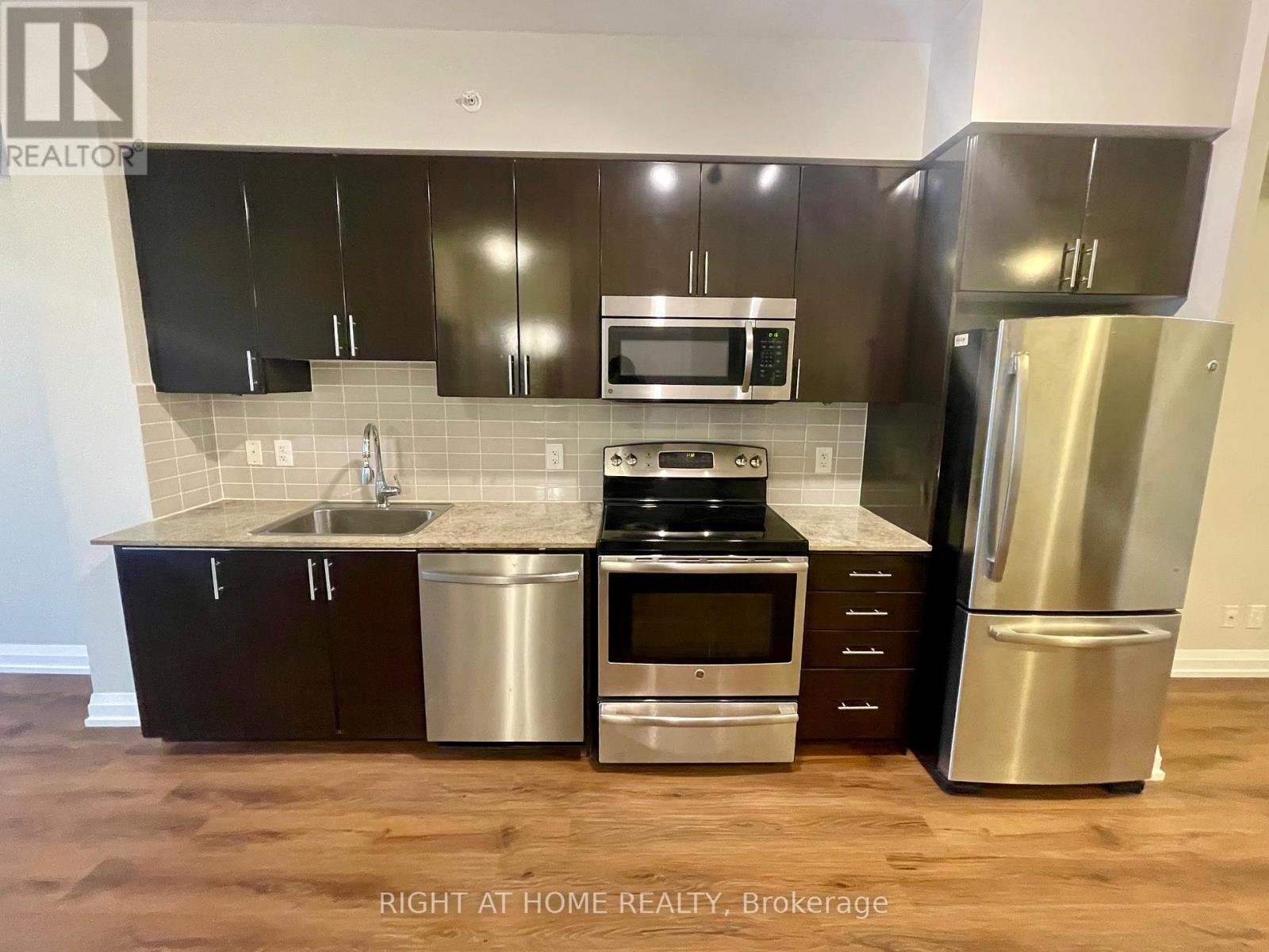 606 - 7171 Yonge Street, Markham, Ontario  L3T 0C5 - Photo 10 - N12791714