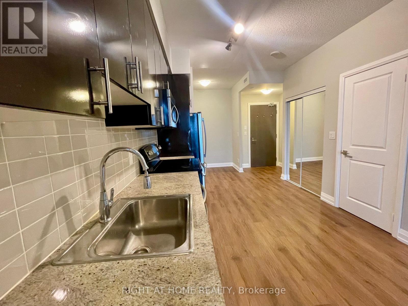 606 - 7171 Yonge Street, Markham, Ontario  L3T 0C5 - Photo 7 - N12791714