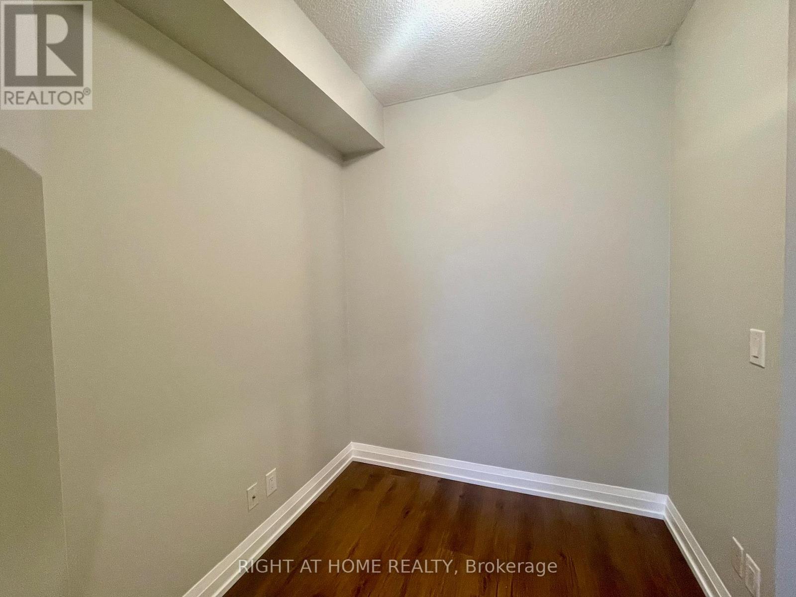 606 - 7171 Yonge Street, Markham, Ontario  L3T 0C5 - Photo 9 - N12791714