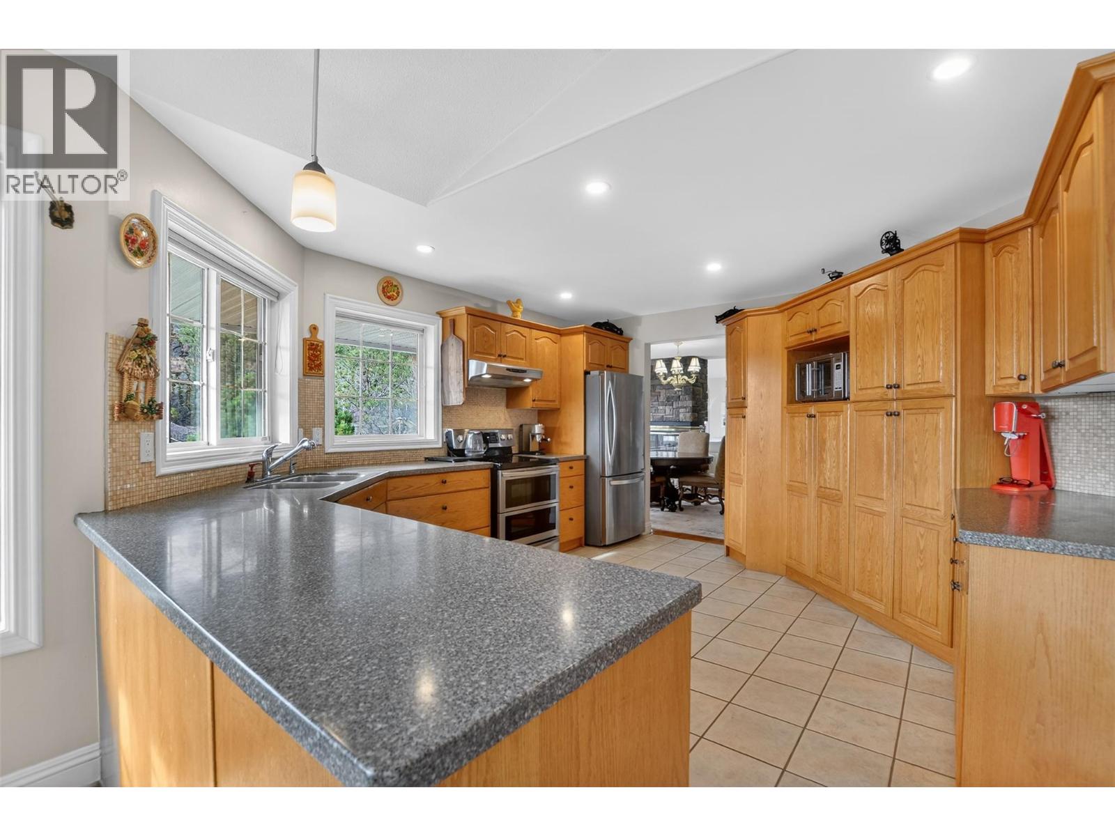 144 Christie Mountain Lane, Okanagan Falls, British Columbia  V0H 1R3 - Photo 9 - 10375433