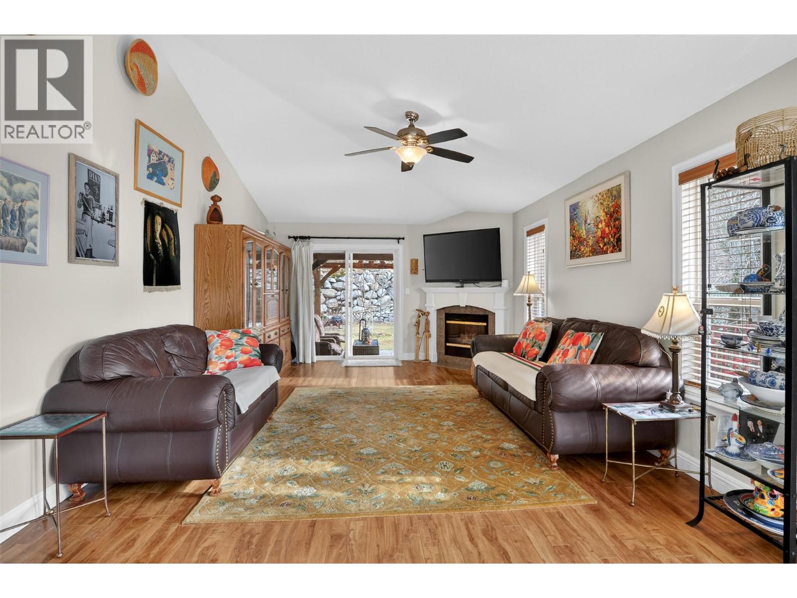 144 Christie Mountain Lane, Okanagan Falls, British Columbia  V0H 1R3 - Photo 12 - 10375433